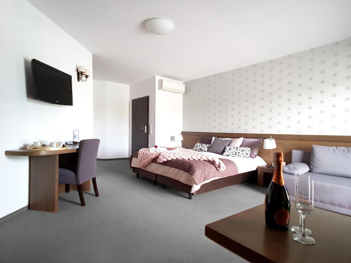 Hotel Willanova 卢布林 外观 照片